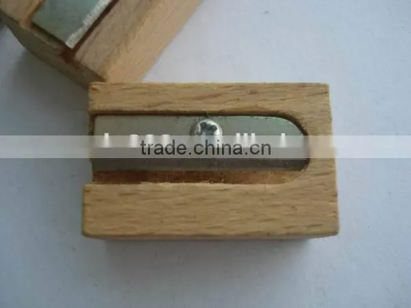 Factory wholesale one hole cheap wooden pencil sharpener