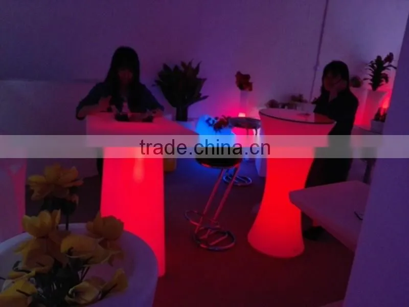 Color change Cocktail Plastic Bar Table