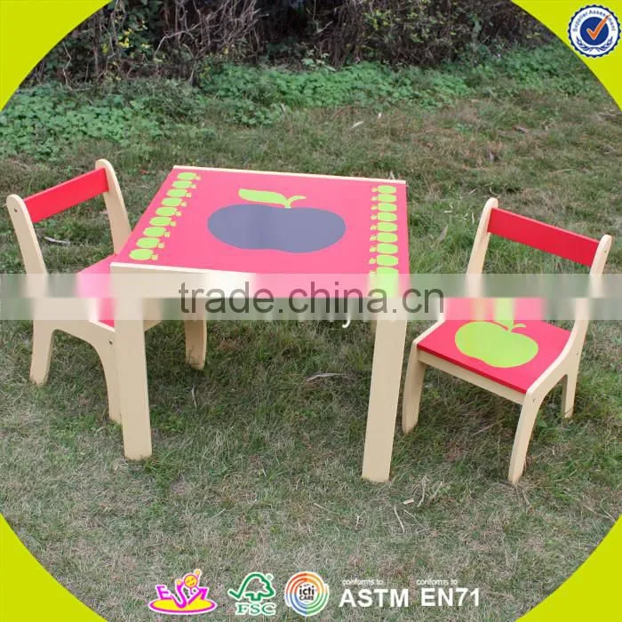 Wholesale beautiful wooden kids table and 2 chairs new design wooden baby table and 2 chairs W08G090