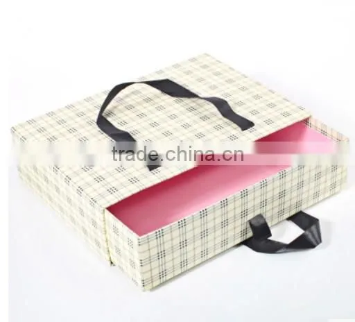 Wholesale Paper Handbag Shaped Gift Packaging Drawer Box Manufacture in P1854-1