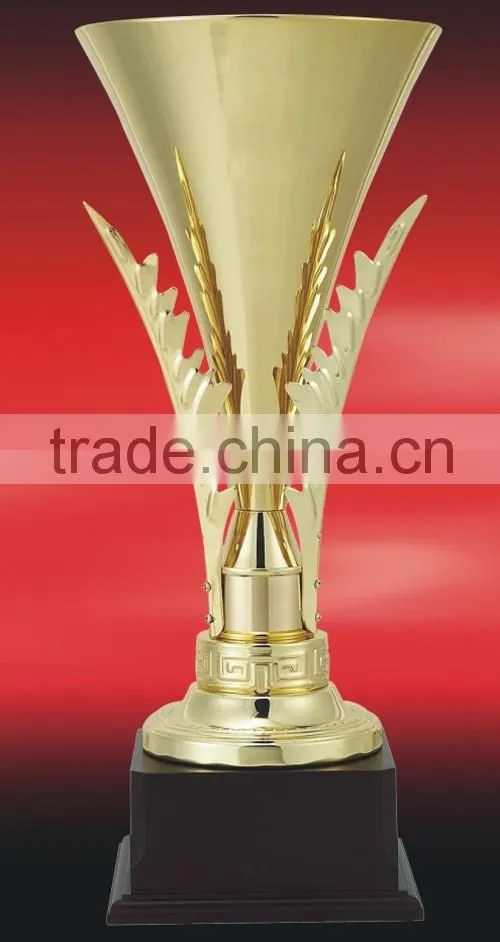 T825 YIWU EV Sport Metal Trophy Cup Wooden base High quality Wholesale