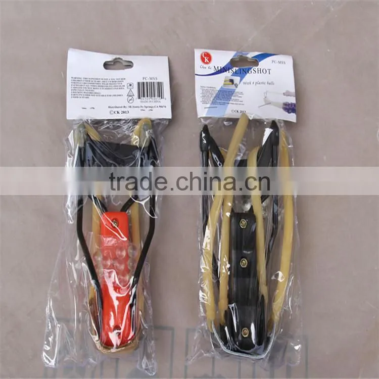 2016 Wholesale Mini Slingshot With 4 Plastic Balls Mini Hunting Toys kids slingshot toy