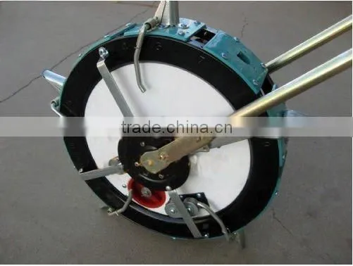 Accurate planting corn seeder