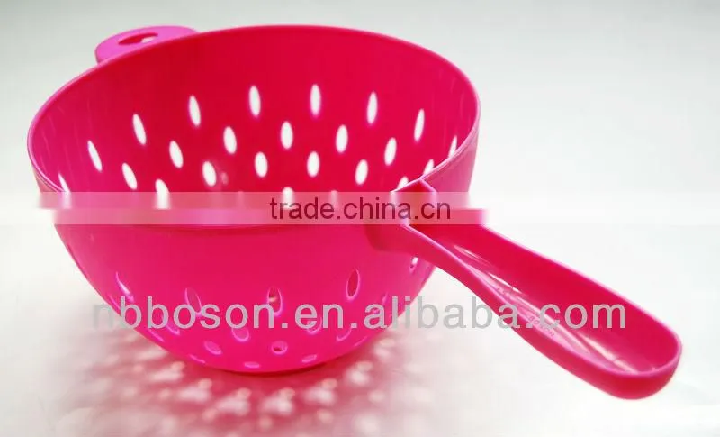 plastic skimmer with handle