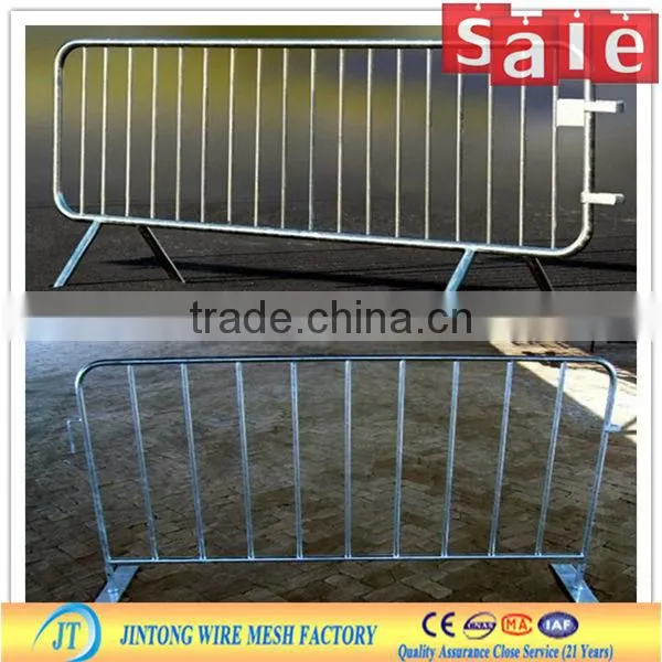 Road Barrier to keep people safe driving