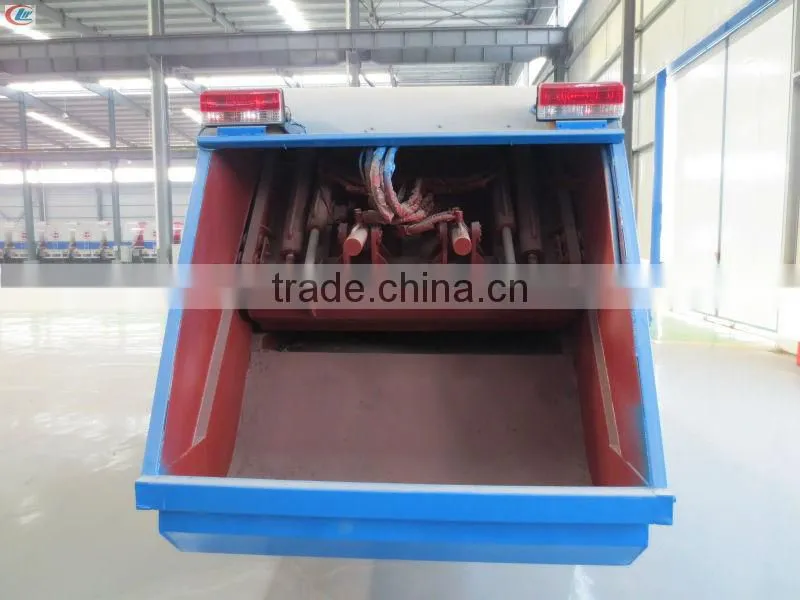 DongFeng 4*2 Small Compactor Garbage Truck for sale