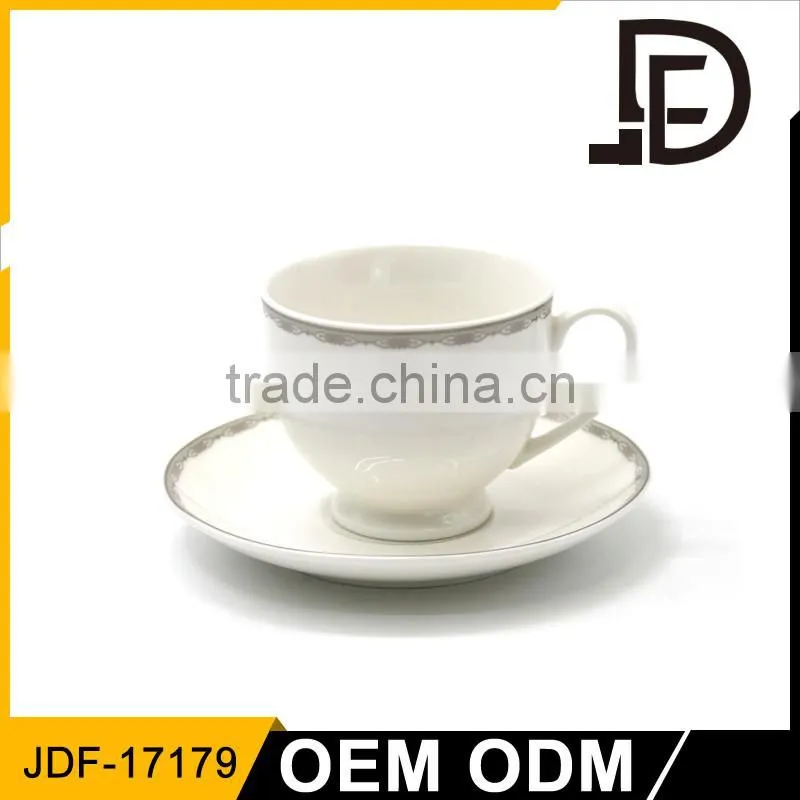 custom tea cup and saucer cheap / porcelain classical type white teacup set