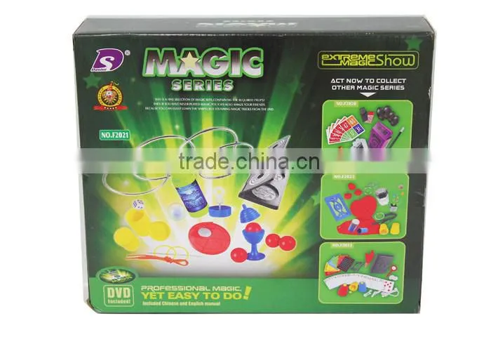 2017 popular kid playing magical toy card game