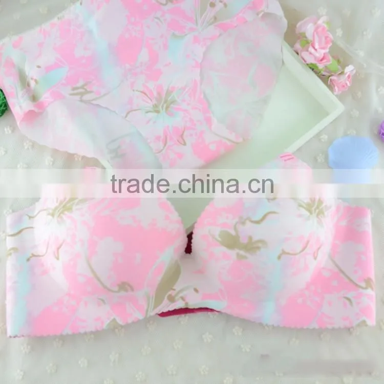 Self adhesive seamless set ladies bra designs
