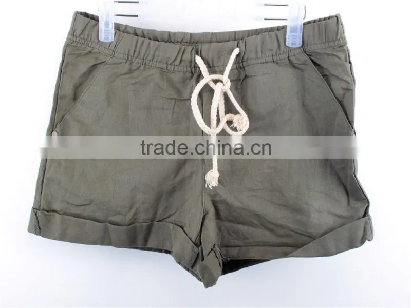 Lady fashion and cheap cotton/linen apparel stock shorts