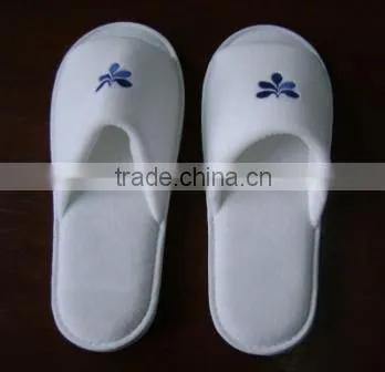 open-toed white slippers for hotel