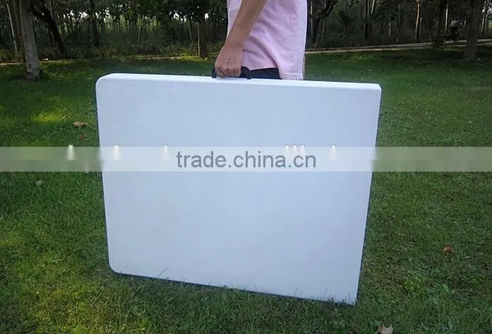 Reasonably Priced Plastic Folding Dining Table