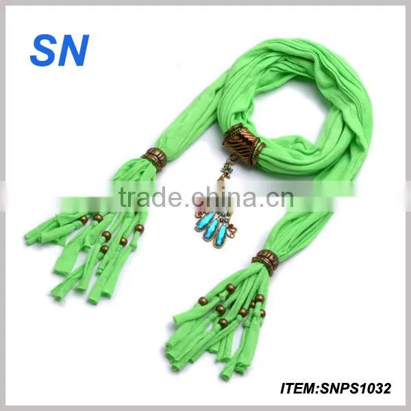 Fashion Pendant Jewelry Scarf With Alloy Pendant/Pendant Scarf