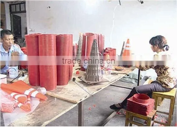 12"/30cm pp FOLDING traffic cone (with CE standards)