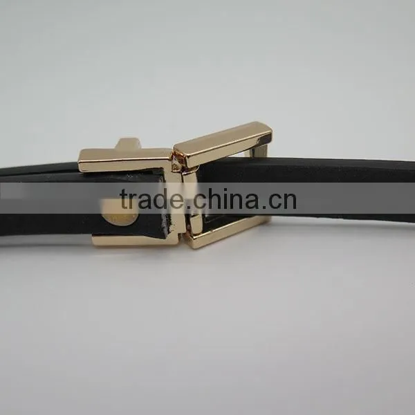 Simple skinny belt for jeans and dress