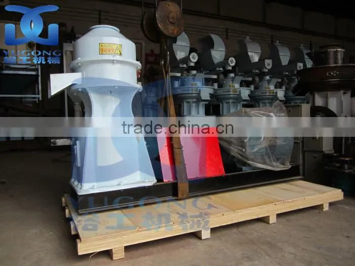 Zhengzhou Flat Die Capacity 0.8 - 1.0 t/h Biomass Sawdust Briquette Machine