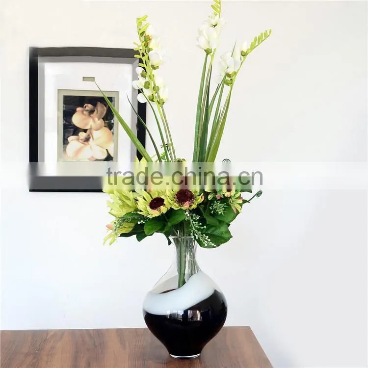 Wholesale high-grade transparent artificial blown clear glass vase for wedding