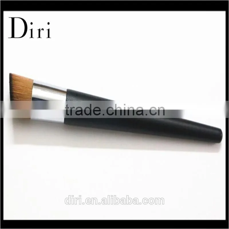 Single synthetic hair makeup facial brush angled concealer brush