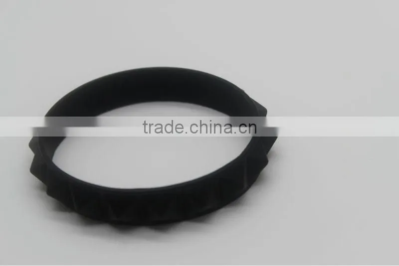 New style Amazing Silicone Fancy Bangles Models