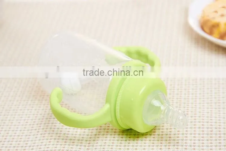 Food standard silicon baby bottle with handle