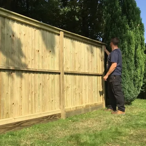 installing a fence (2)