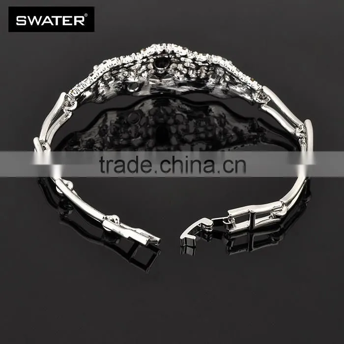 China Jewelry Wholesale Light Weight Diamond Necklace Set