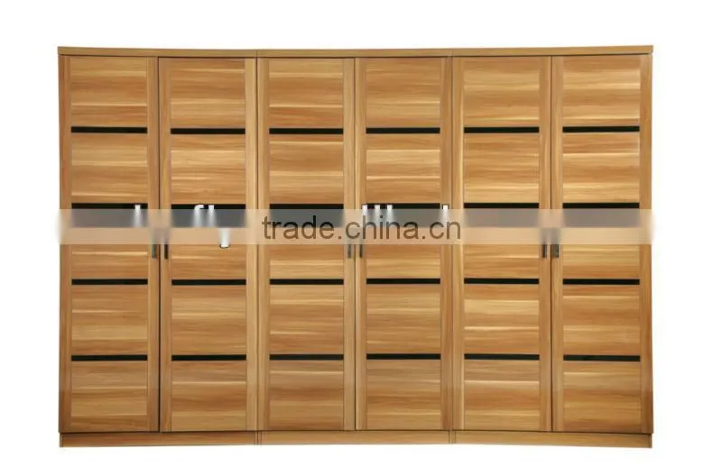 Modern sliding door wardrobe