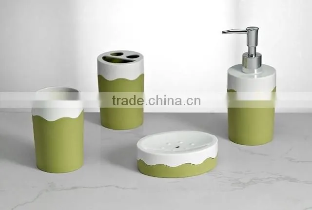 2016 New desigh Hot-sale plastic and metal bathroom set