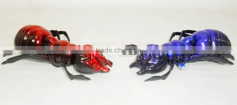 Wind up plastic ant toy