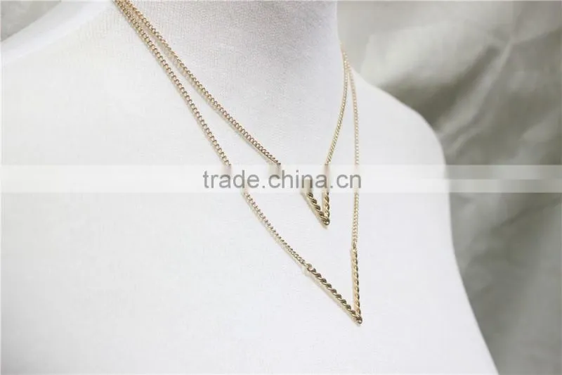 Multi Layered Gold Triangle Necklace Twist Arrowhead Pendant Necklace Layered Necklace Fashion Style Wholesale