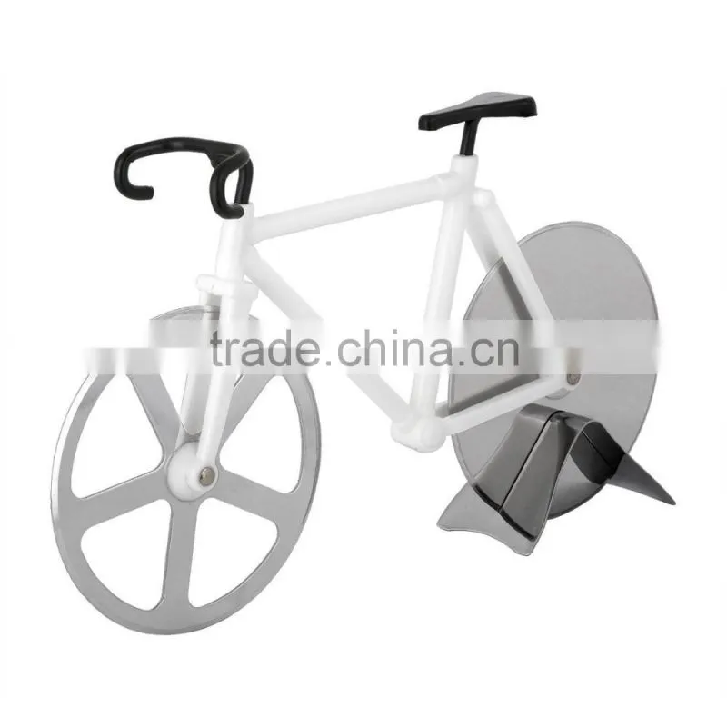 Great Decoration and Gift Stainless Steel Pizza Wheels with Display Stand