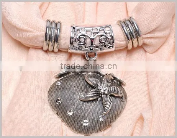 Metal Heart Pendant Necklace Scarf Fashion long Tassel