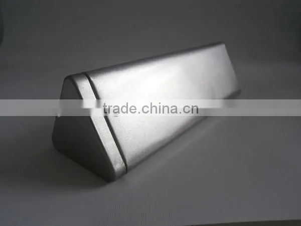 hangzhou high quality recycle triangle-shape metal tin container