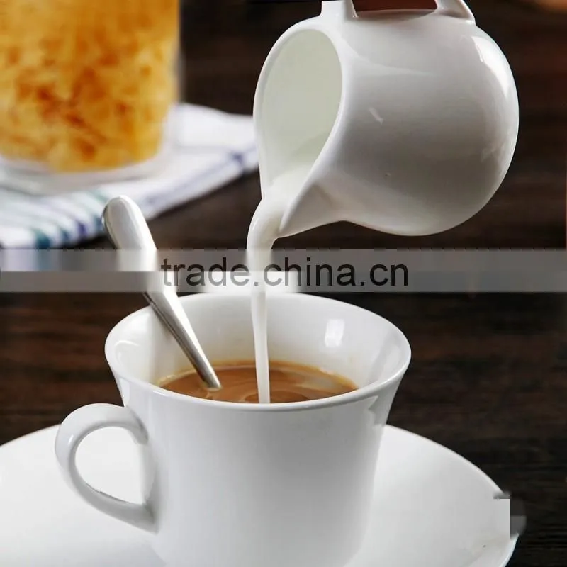 Western Style Creative Customized Porcelain White Ceramics Milk Pot and Kettle