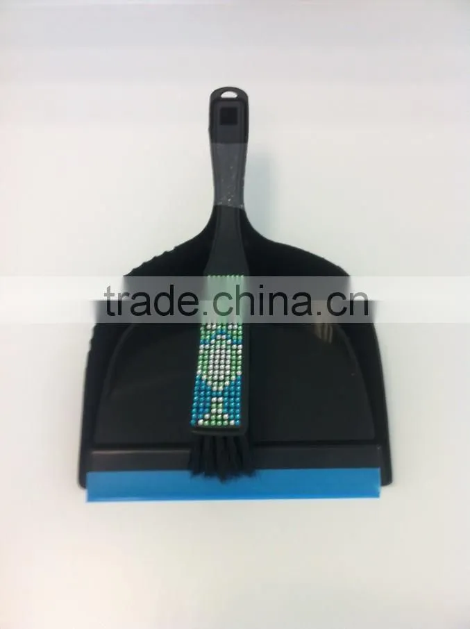PLASTIC PP DUSTPAN AND BRUSHES