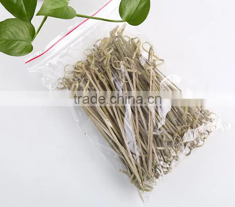 2016 Nne fashion whosales knotted bamboo fruit pick sticks with cheap price