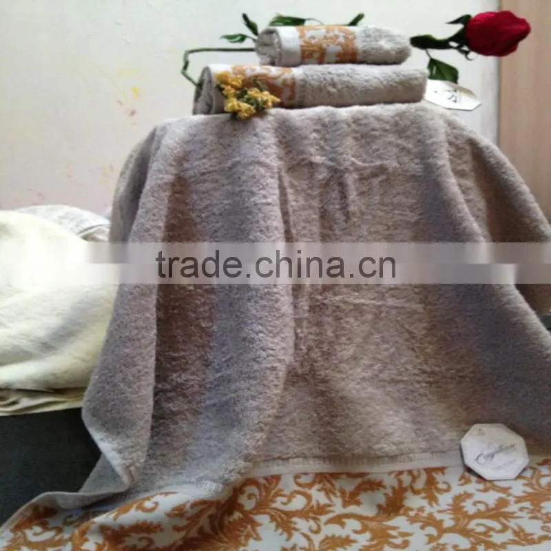 Solid-colored set with diamond pattern Egyptian cotton towel set