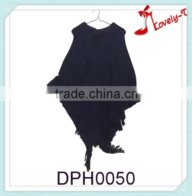 Wholesale women latest design soft warm crochet weaving poncho sweater with tassels