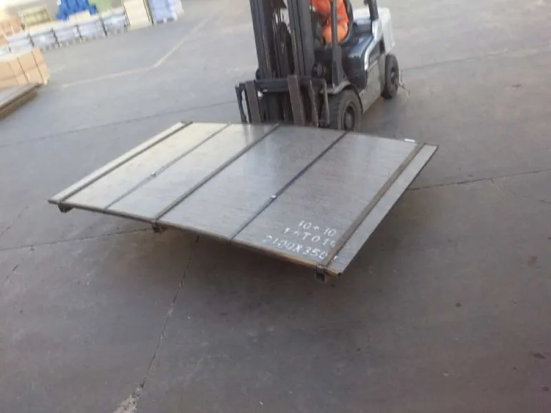 SAW bimetallic abrasion resistant steel plate submerged arc wear plate