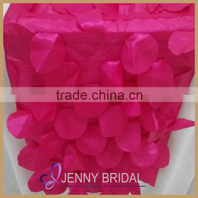 TR005D beautiful wedding rose red petal fancy table runners