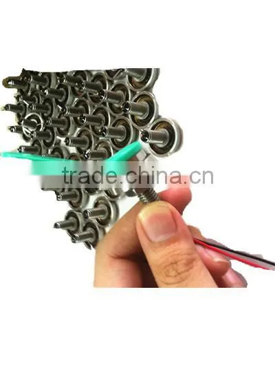 Solid metal read/write panel-mount probe with magnetic