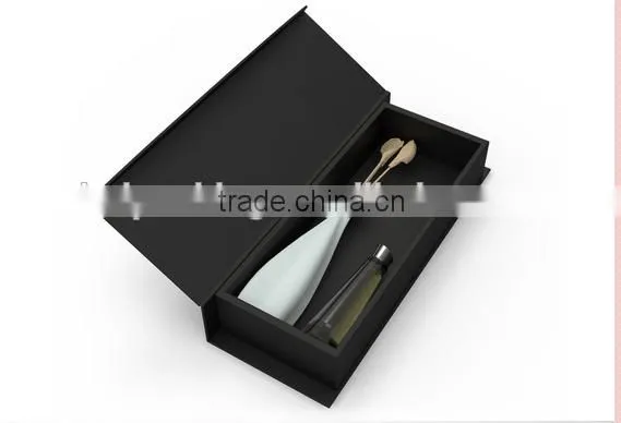Custom logo designed upscale gift box,black paperboard packing box for gift