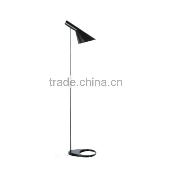 Cheapest ODM marine tripod floor lamp