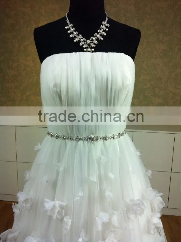 Lovely scoop neckline handmade flower girl dress patterns for wedding dress