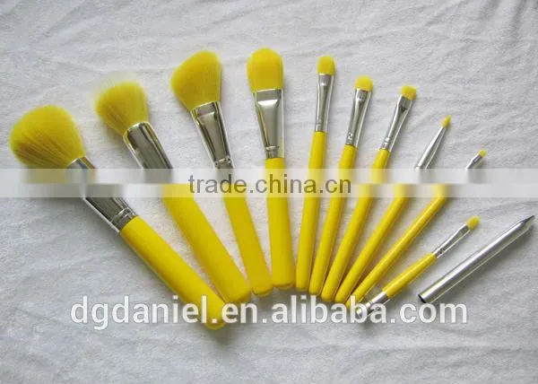 Cheapest 7 pcs natural cosmetic brush set / makeup brush set wooden brushes