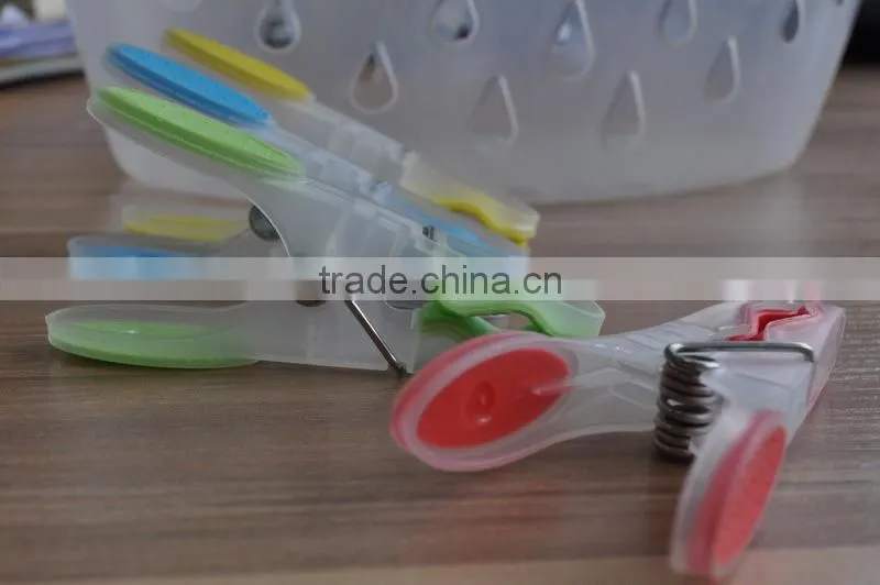 High quality Clothes pegs with basket