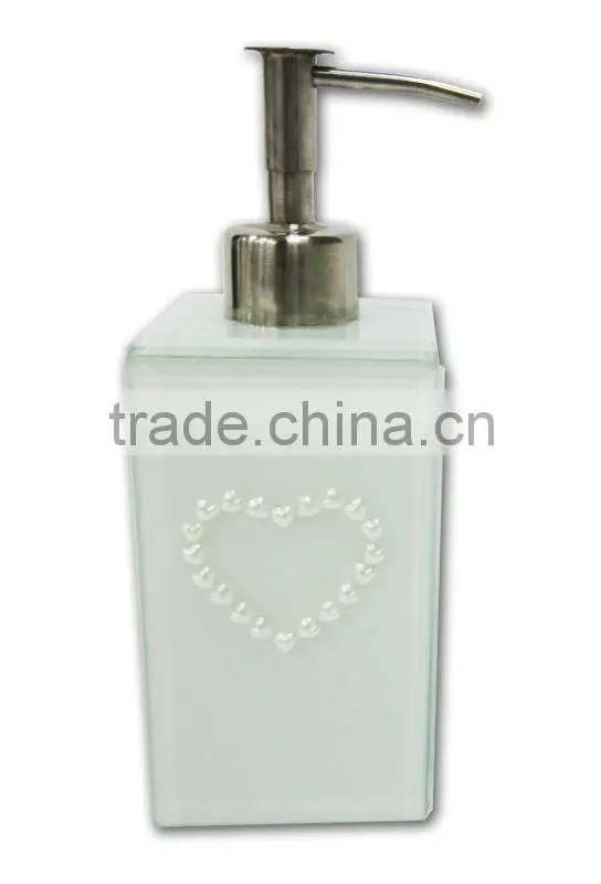 2014 red soap dispenser1206-005