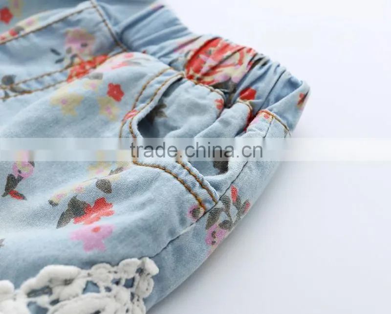 Wholesale Fashion Korean Denim Shorts 2016 New Summer Girl Short Jeans Lovely Little Girl Rose Printed Jeans