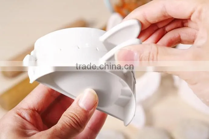 PP 24*15.5/17.5*3.8 Kitchen gadgets dumpling maker/ package dumplings