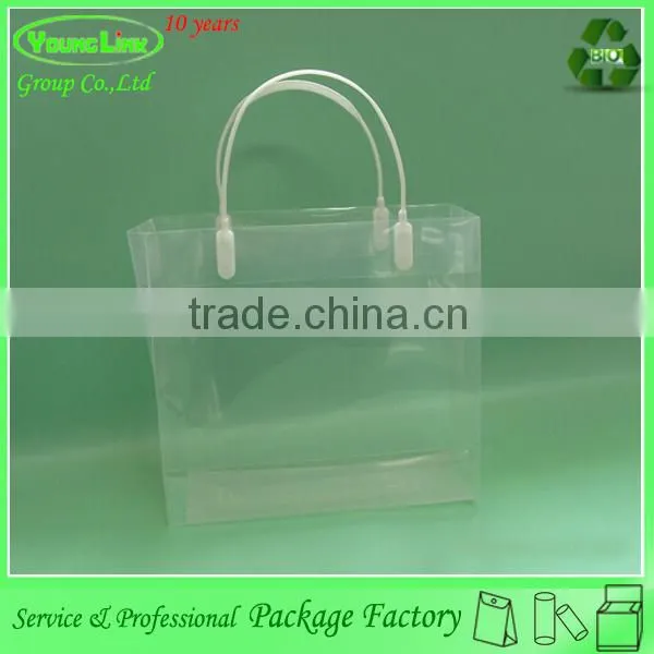 OEM customized high quality transparent plastic makeup bag with handle